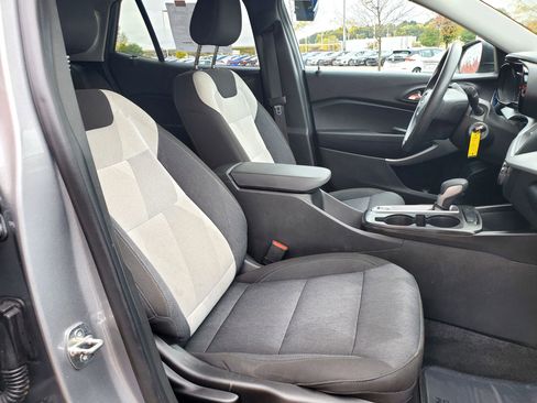 Used 2024 Chevrolet Trax LS w/ Driver Confidence Package image 11