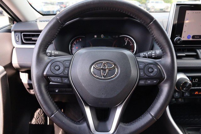 Used 2025 Toyota RAV4 XLE w/ Weather Package AWD/4WD image 10