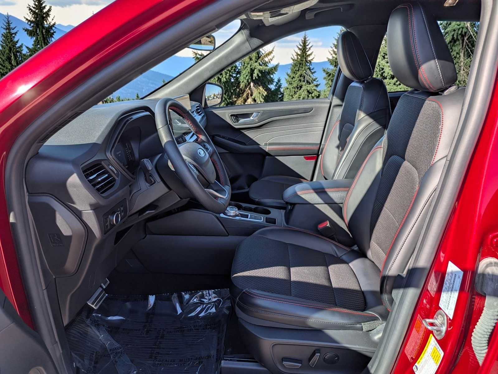 Used 2024 Ford Escape ST-Line w/ Tech Pack #1 AWD/4WD image 16