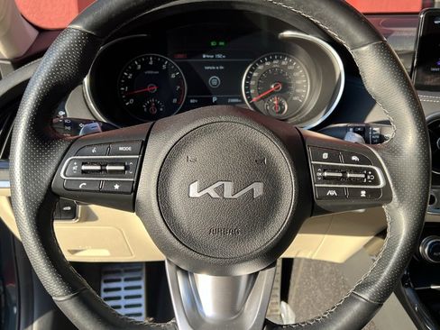 Used 2023 Kia Stinger GT2 image 23