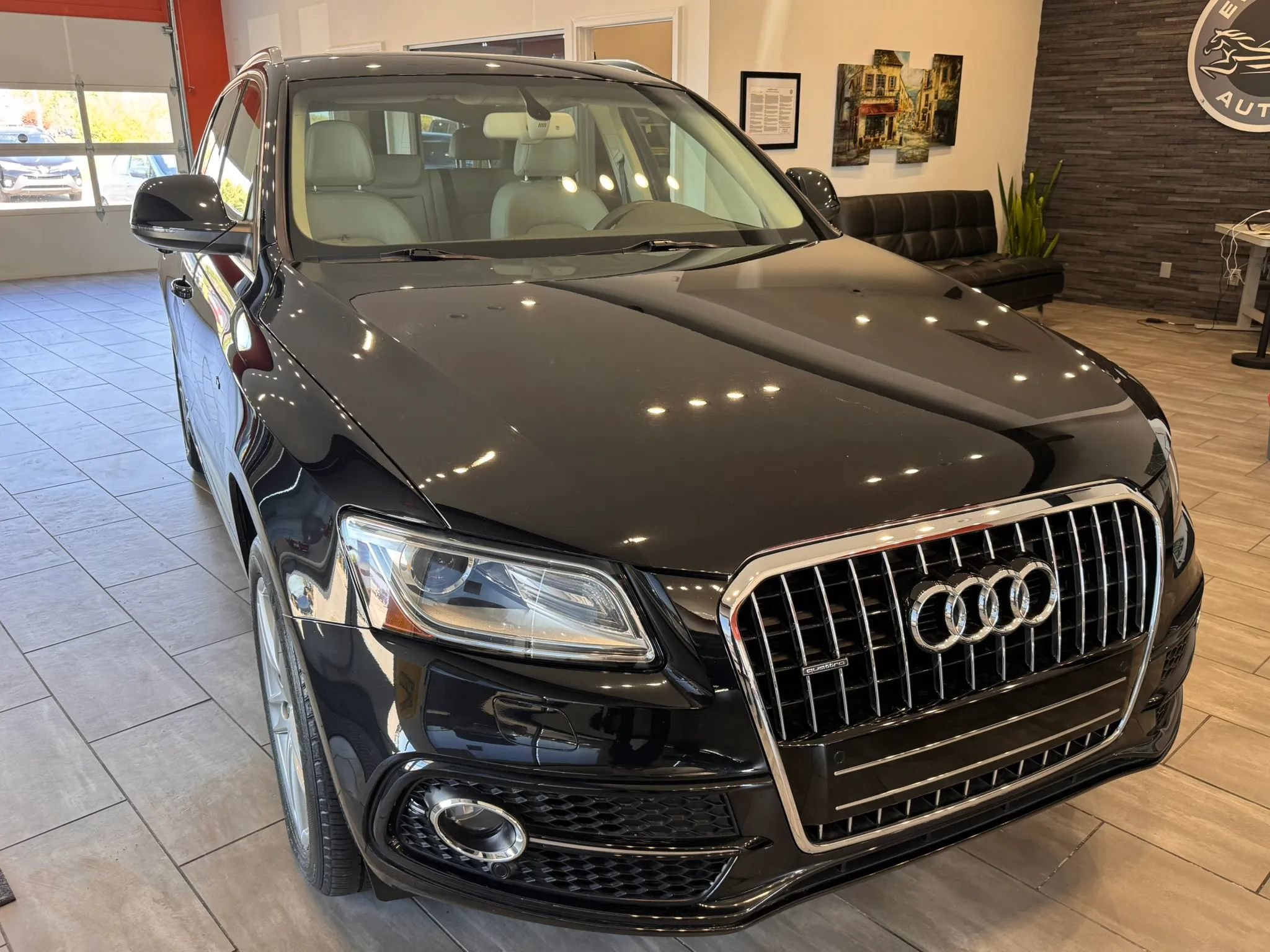 Used 2014 Audi Q5 3.0T Prestige AWD/4WD image 2