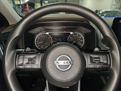 Used 2021 Nissan Rogue S image 33