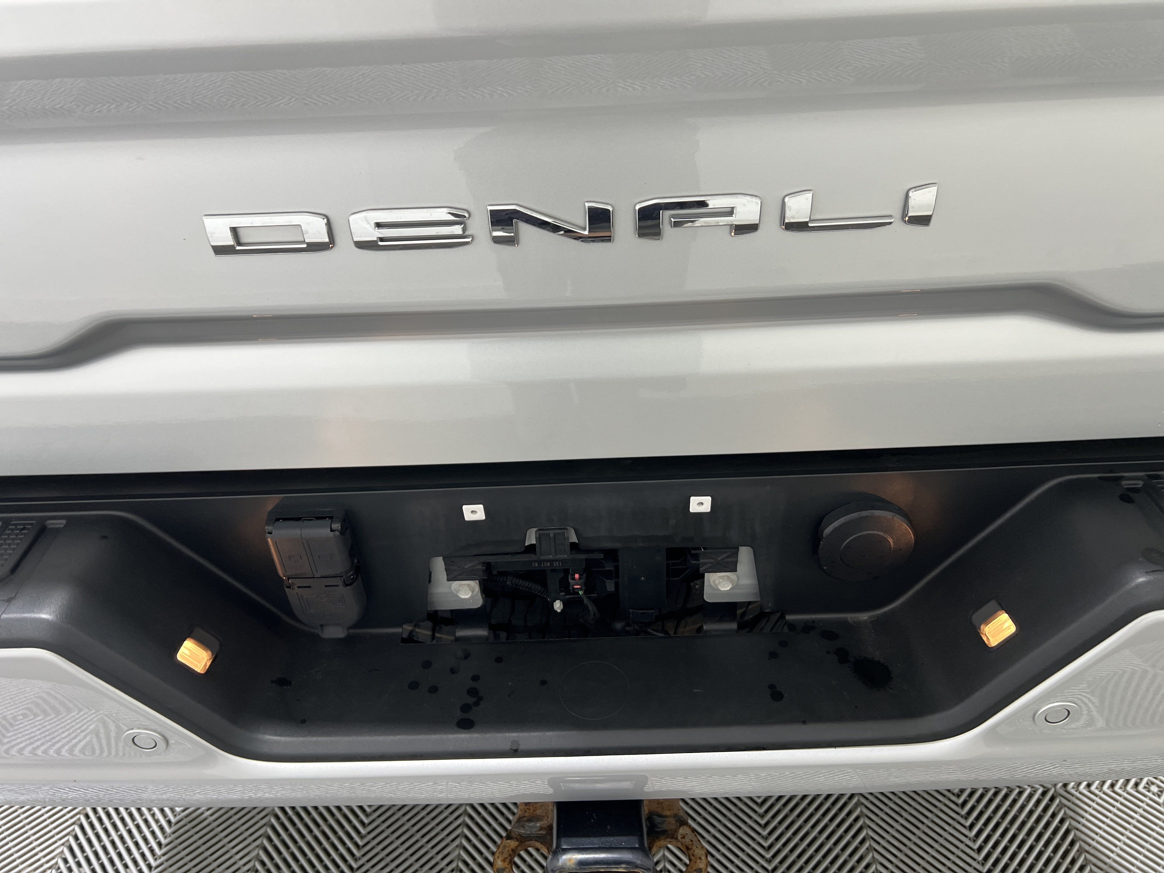 Used 2022 GMC Sierra 3500 Denali AWD/4WD image 5