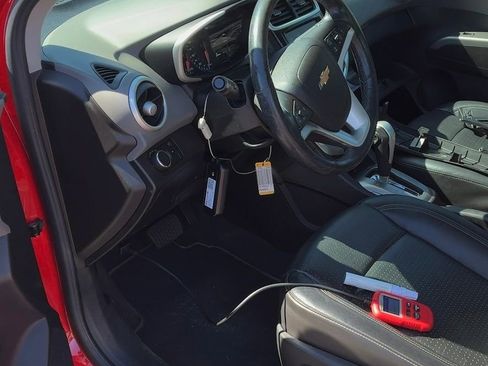 Used 2018 Chevrolet Sonic Premier FWD image 5