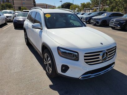 New 2025 Mercedes-Benz GLB 250