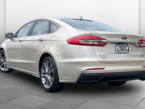Used 2019 Ford Fusion SEL FWD image 11
