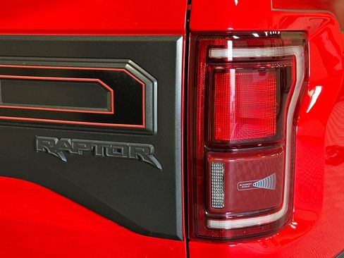 Used 2018 Ford F150 Raptor w/ Equipment Group 802A Luxury AWD/4WD image 48