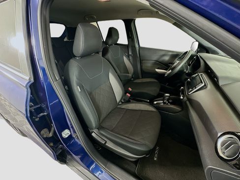 Used 2019 Nissan Kicks SV FWD image 28