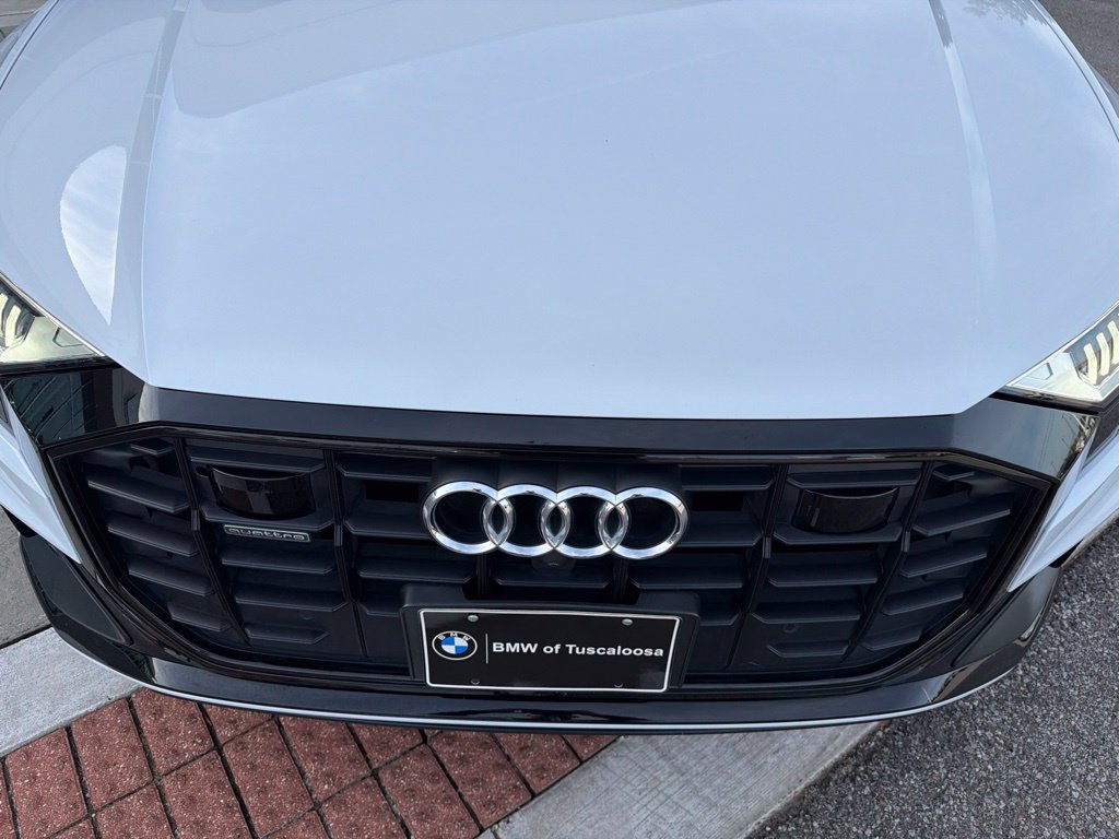 Used 2019 Audi Q8 Prestige AWD/4WD image 12