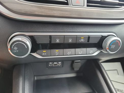 Used 2026 Nissan Altima 2.5 SV FWD image 22