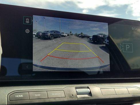 Used 2025 Kia K4 FWD image 26