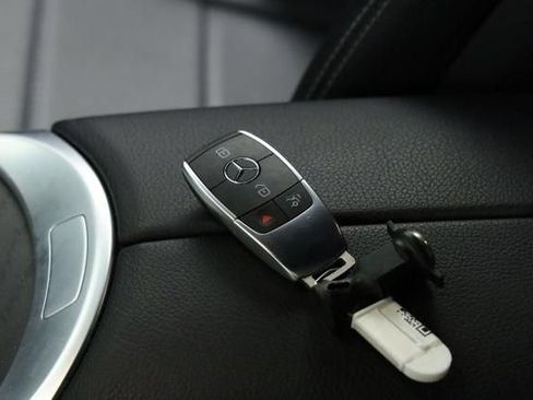 Used 2022 Mercedes-Benz GLC 300 w/ Premium Package Lite image 38