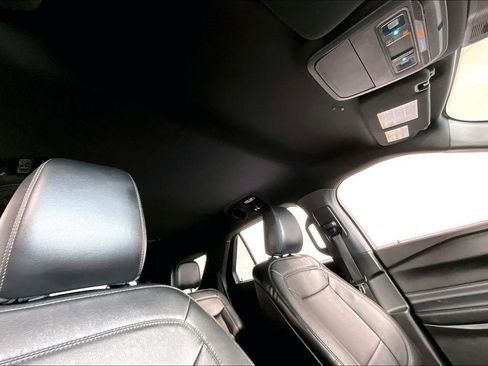 Used 2020 Ford Explorer XLT w/ Equipment Group 202A image 22