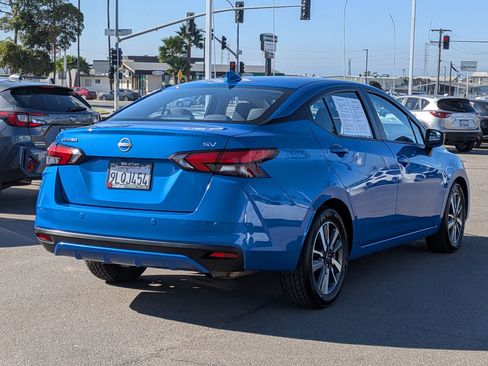 Used 2024 Nissan Versa SV image 4