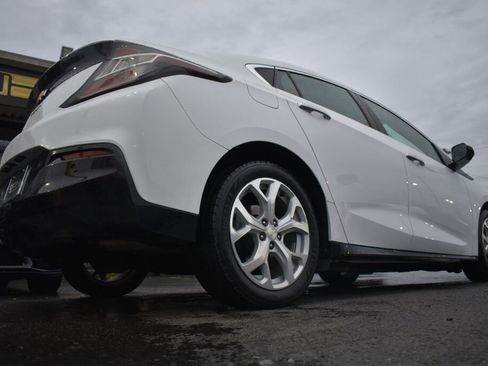 Used 2017 Chevrolet Volt Premier w/ Driver Confidence II Package image 7