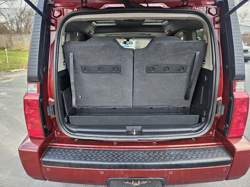 Used 2008 Jeep Commander Sport image 18