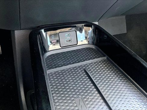 Used 2021 Ford Mustang Mach-E Select image 32