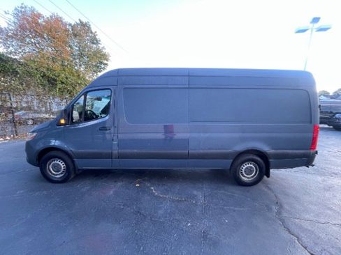 Used 2019 Mercedes-Benz Sprinter 170 image 9