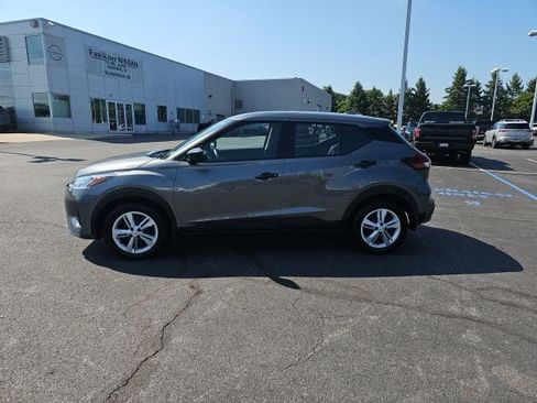 Used 2025 Nissan Kicks Play S FWD image 4
