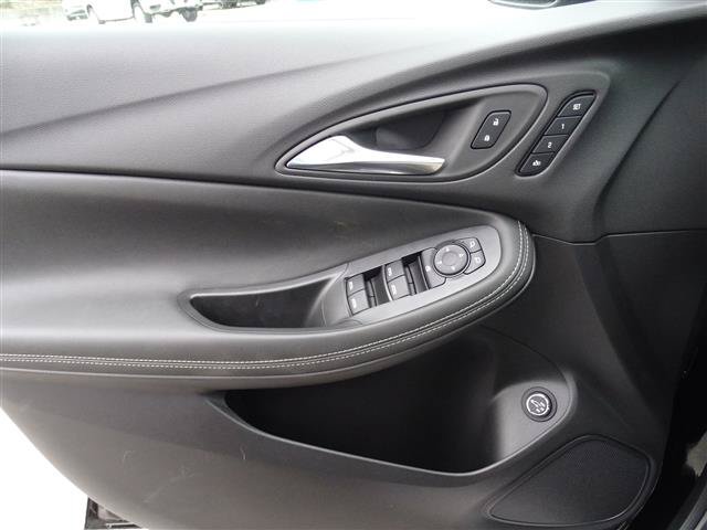 Used 2023 Buick Encore GX Essence w/ Experience Buick Package FWD image 16