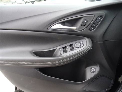 Used 2023 Buick Encore GX Essence w/ Experience Buick Package image 16