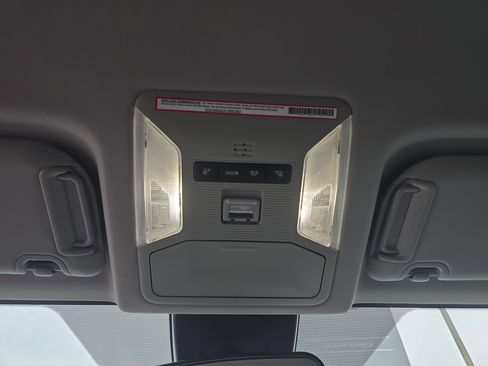 Used 2024 Toyota RAV4 XLE image 26