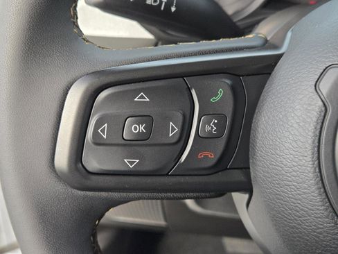 Certified 2024 Jeep Gladiator Sport image 18