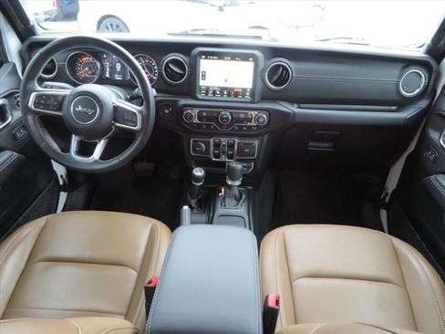 Used 2021 Jeep Wrangler Unlimited Sahara image 14