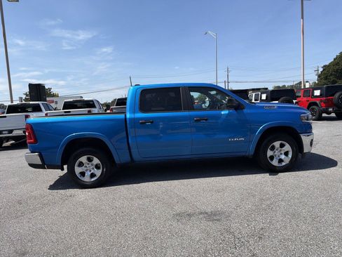 Used 2025 RAM 1500 Big Horn AWD/4WD image 5