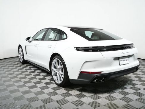 Certified 2026 Porsche Panamera 4 AWD/4WD image 3