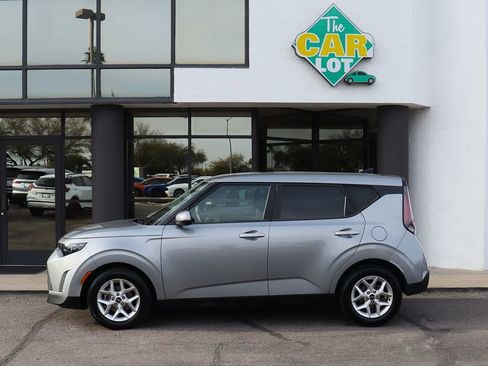 Used 2024 Kia Soul LX w/ Option Group 015 image 8