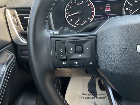 Used 2025 Nissan Rogue SV FWD image 35