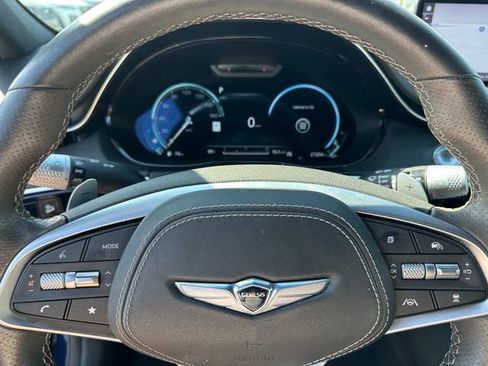 Used 2024 Genesis GV70 2.5T w/ Sport Prestige Package image 32