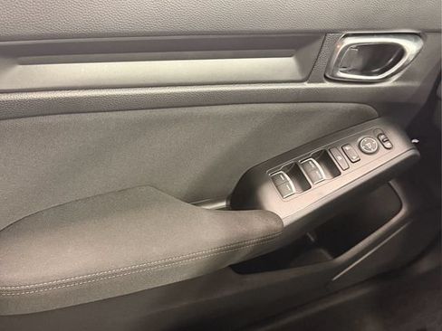 Certified 2025 Honda Civic LX image 31