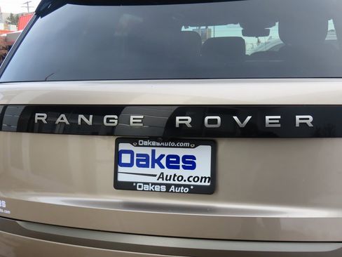 Used 2023 Land Rover Range Rover SE image 18