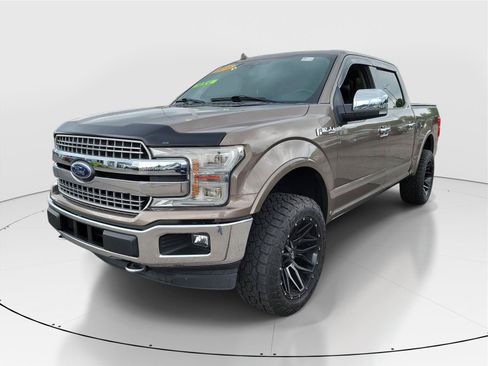 Used 2018 Ford F150 Lariat w/ Equipment Group 502A Luxury AWD/4WD image 2