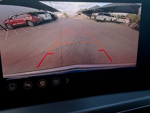 Certified 2026 Cadillac Lyriq Luxury AWD/4WD image 10