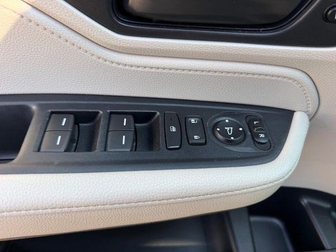 Used 2025 Honda Odyssey EX-L image 21