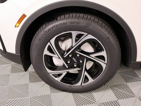 New 2026 Lincoln Nautilus Premier w/ Jet Appearance Package AWD/4WD image 18