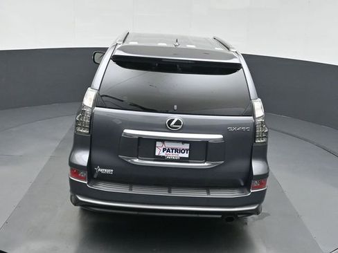 Used 2023 Lexus GX 460 Luxury w/ Sport Design Package AWD/4WD image 37