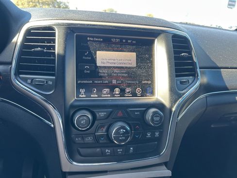 Used 2015 Jeep Grand Cherokee Limited image 13