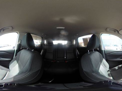 Used 2025 Nissan Rogue SV image 44