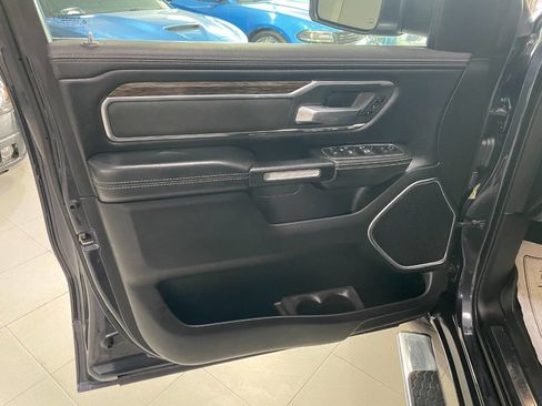 Used 2019 RAM 1500 Laramie image 17