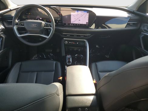 Used 2025 Audi Q5 Premium Plus w/ Premium Plus AWD/4WD image 10