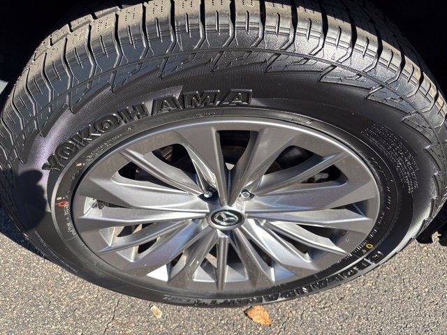 Certified 2024 MAZDA CX-90 3.3 Turbo w/ Preferred Package AWD/4WD image 17