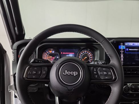 Certified 2025 Jeep Wrangler Unlimited Rubicon image 16