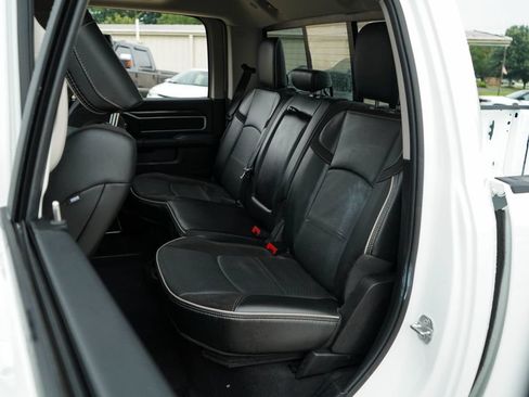 Used 2024 RAM 2500 Laramie w/ Safety Group AWD/4WD image 9