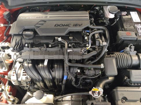 Used 2021 Hyundai Elantra SEL w/ Convenience Package image 30