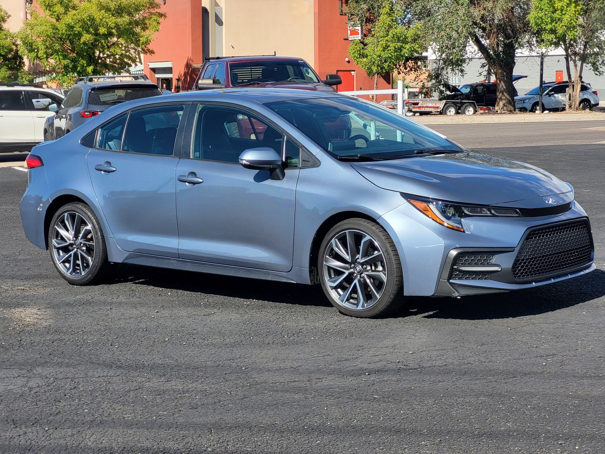 Used 2020 Toyota Corolla SE w/ SE Premium Package FWD image 3