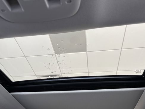 Used 2025 Nissan Murano SL w/ Cargo Package image 18